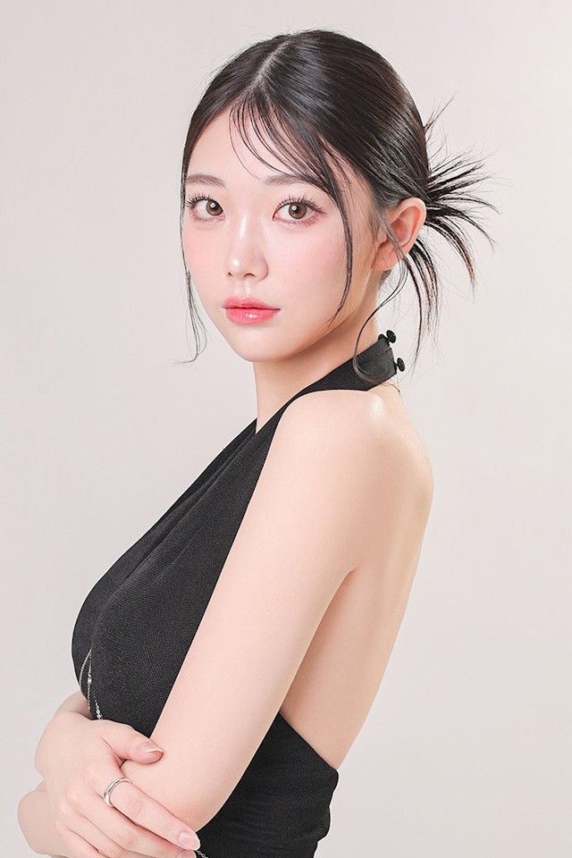 三鷹 真綺